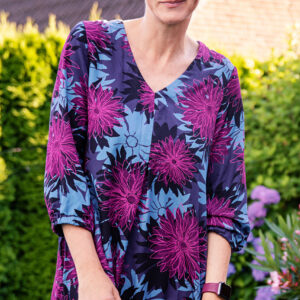 Mustriline viskooskangas Asteria by Thorsten Berger