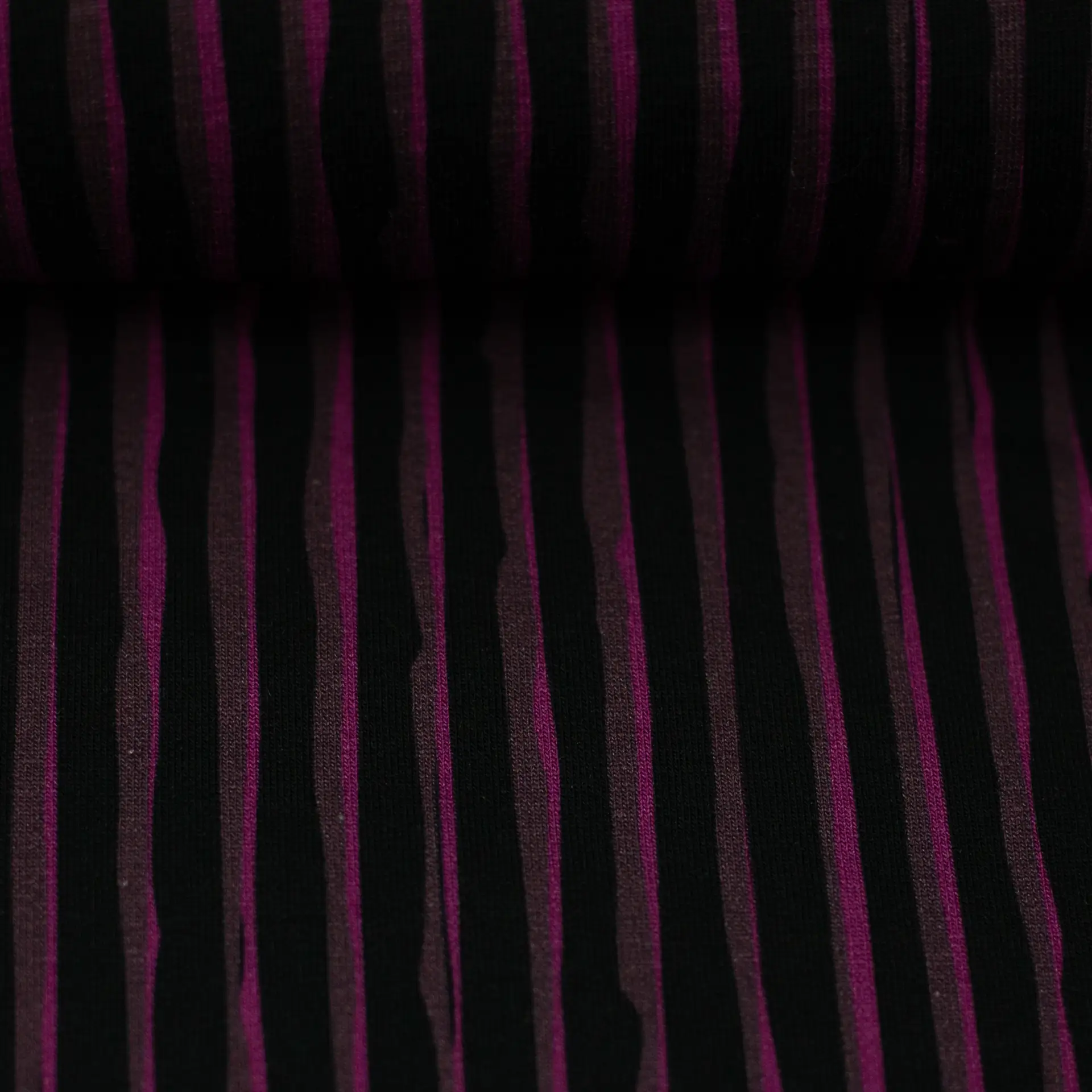 Dressiriie, aasaline - triibud lillakas, Wood Print Stripes by Thorsten Berger
