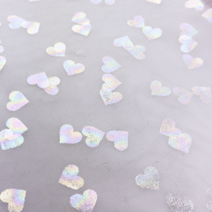 Pehme tüll - helelilla sädelevate südametega