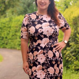 Modaal+puuvill dressiriie - beežid lilled ja kiilid tumedal